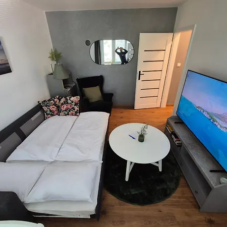 Apartment U Zamku - Self Check In - Airport Osr Mosnov *